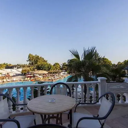 Hotel Ganita Club &