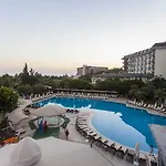 Ganita Club & فندق