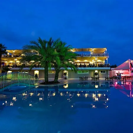 فندق Ganita Club &