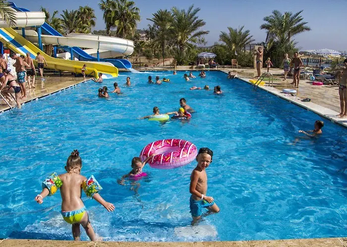 Szálloda Ganita Club & 5*