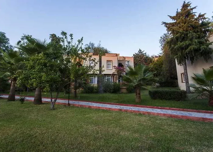 Ganita Club & Szálloda