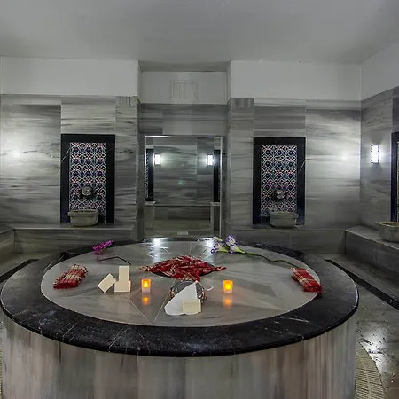 Ganita Club & 酒店 5*